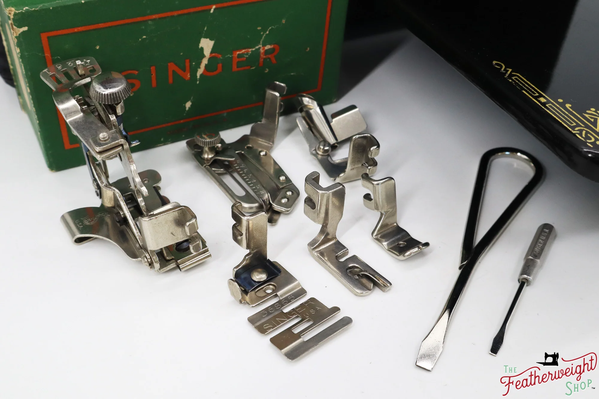 Singer Featherweight 221 Sewing Machine, 1935 AD889*** - Image 20