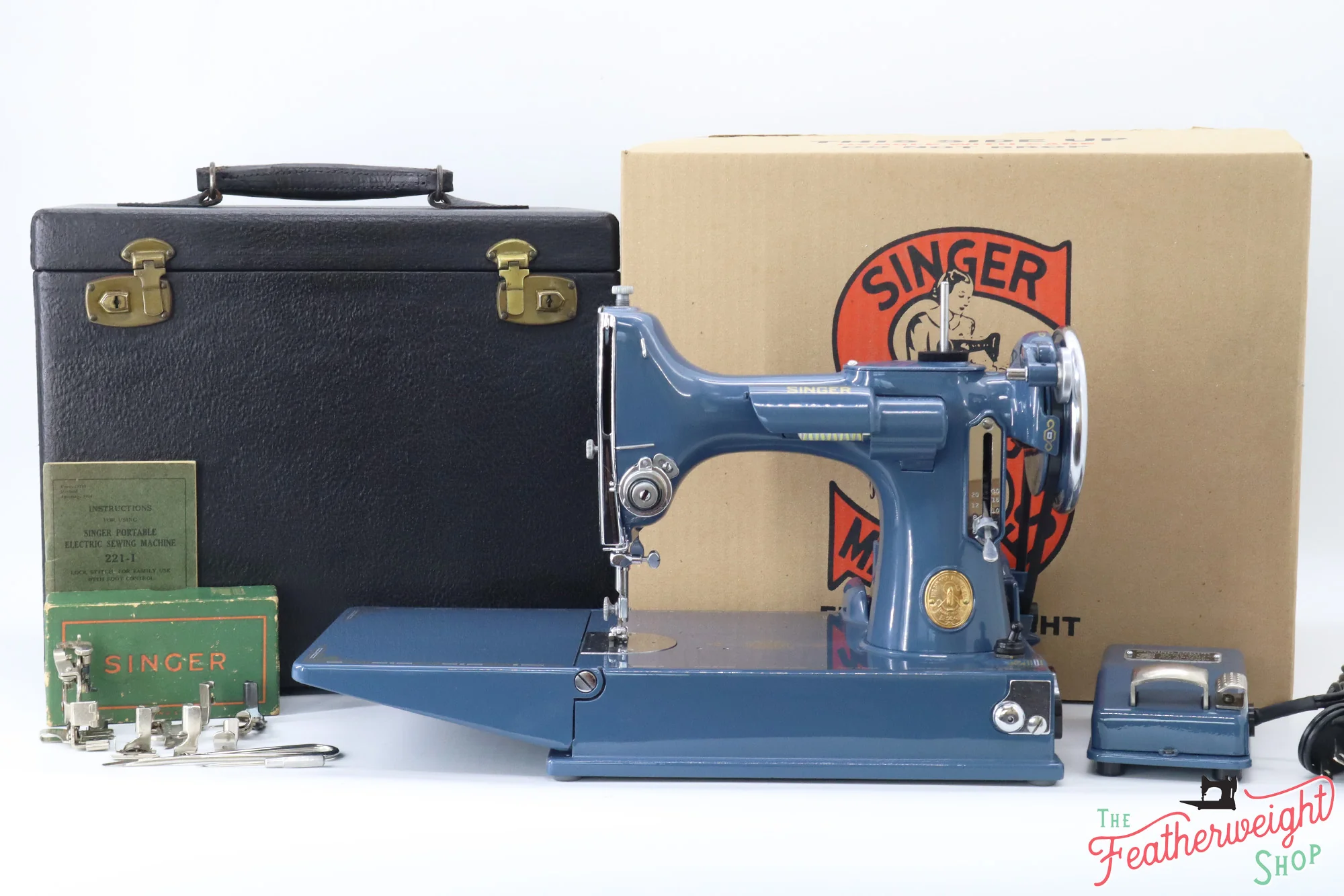 Singer Featherweight 221 Sewing Machine AD722*** - Fully Restored in Denim - Image 2