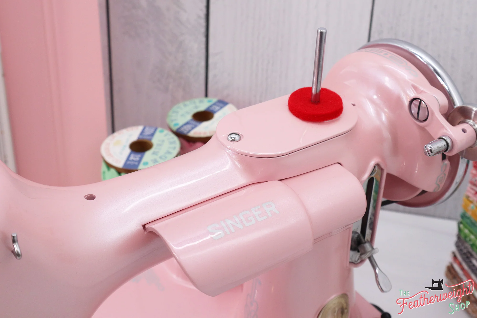 Singer Featherweight 221 Sewing Machine AE060*** - Fully Restored in Pink Frosting - Image 12
