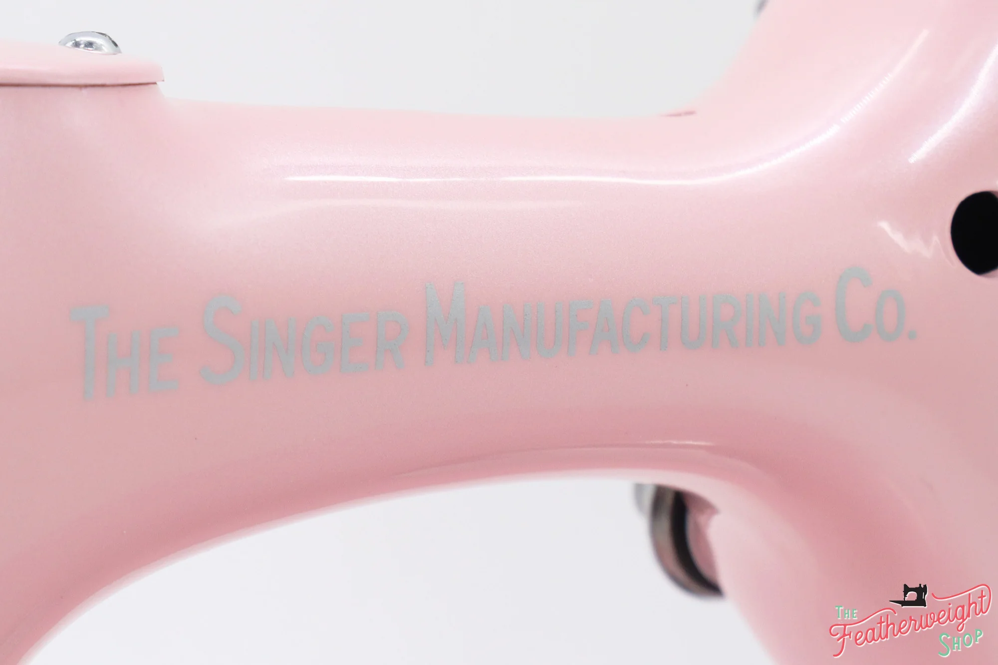 Singer Featherweight 221 Sewing Machine AE060*** - Fully Restored in Pink Frosting - Image 14