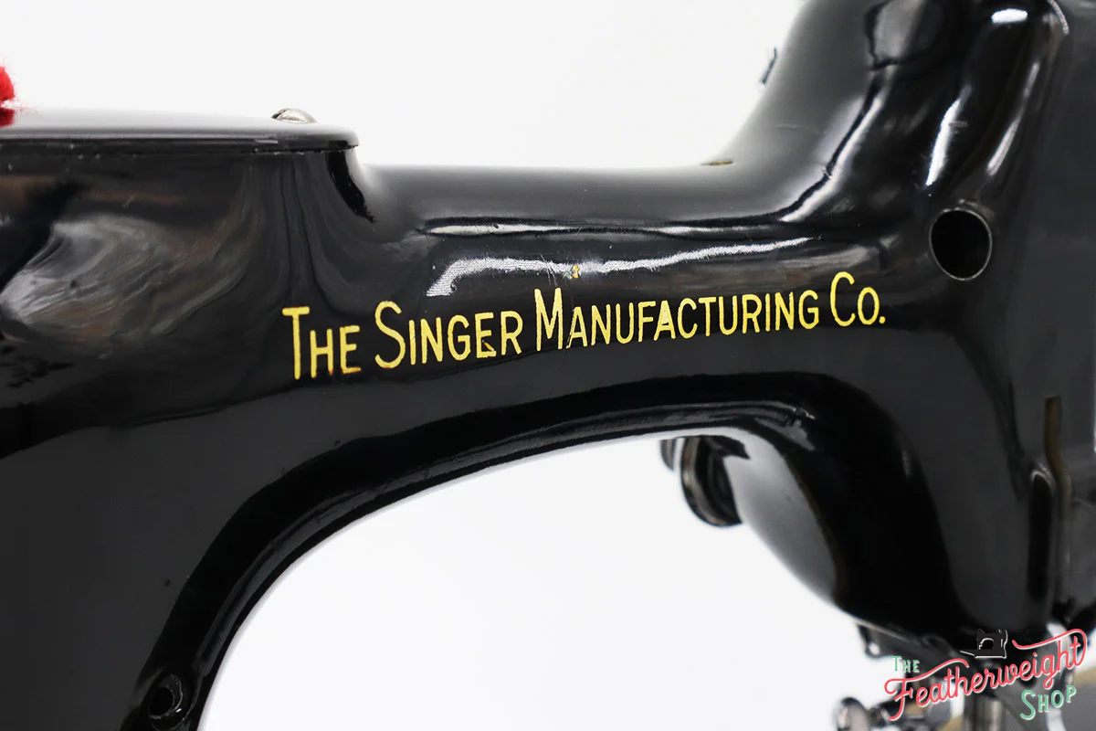 Singer Featherweight 221 Sewing Machine, AE217*** - Image 13