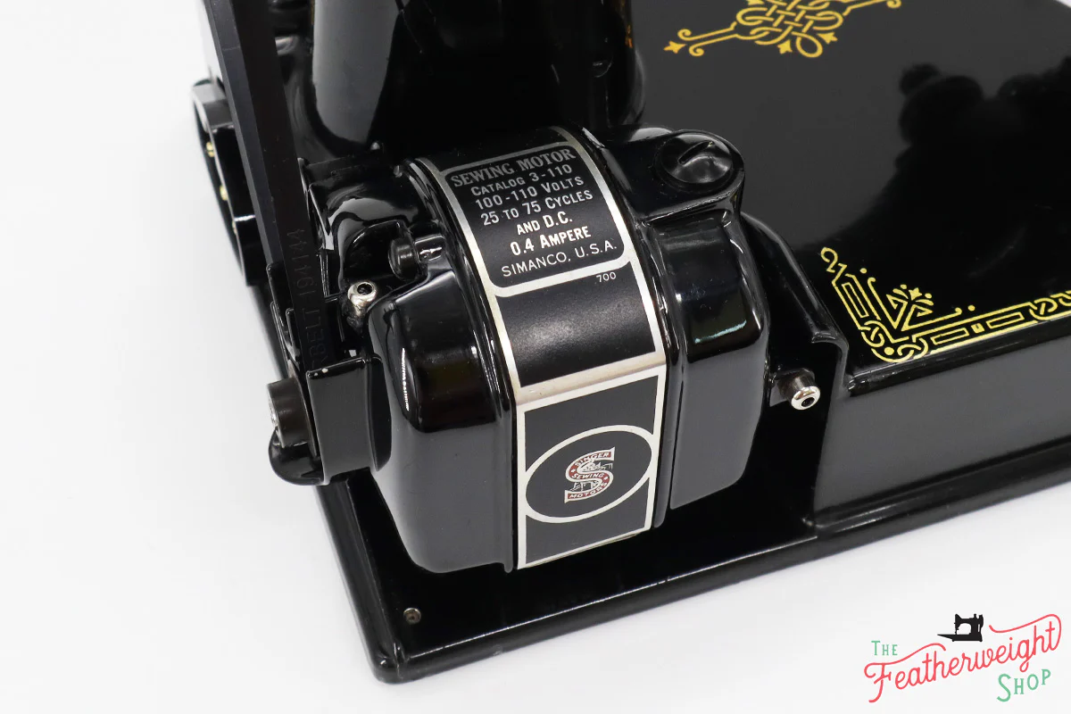Singer Featherweight 221 Sewing Machine, AE217*** - Image 17