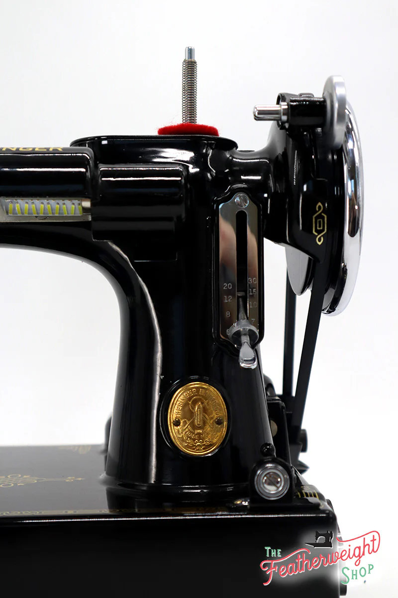 Singer Featherweight 221 Sewing Machine, AE220*** - Image 18
