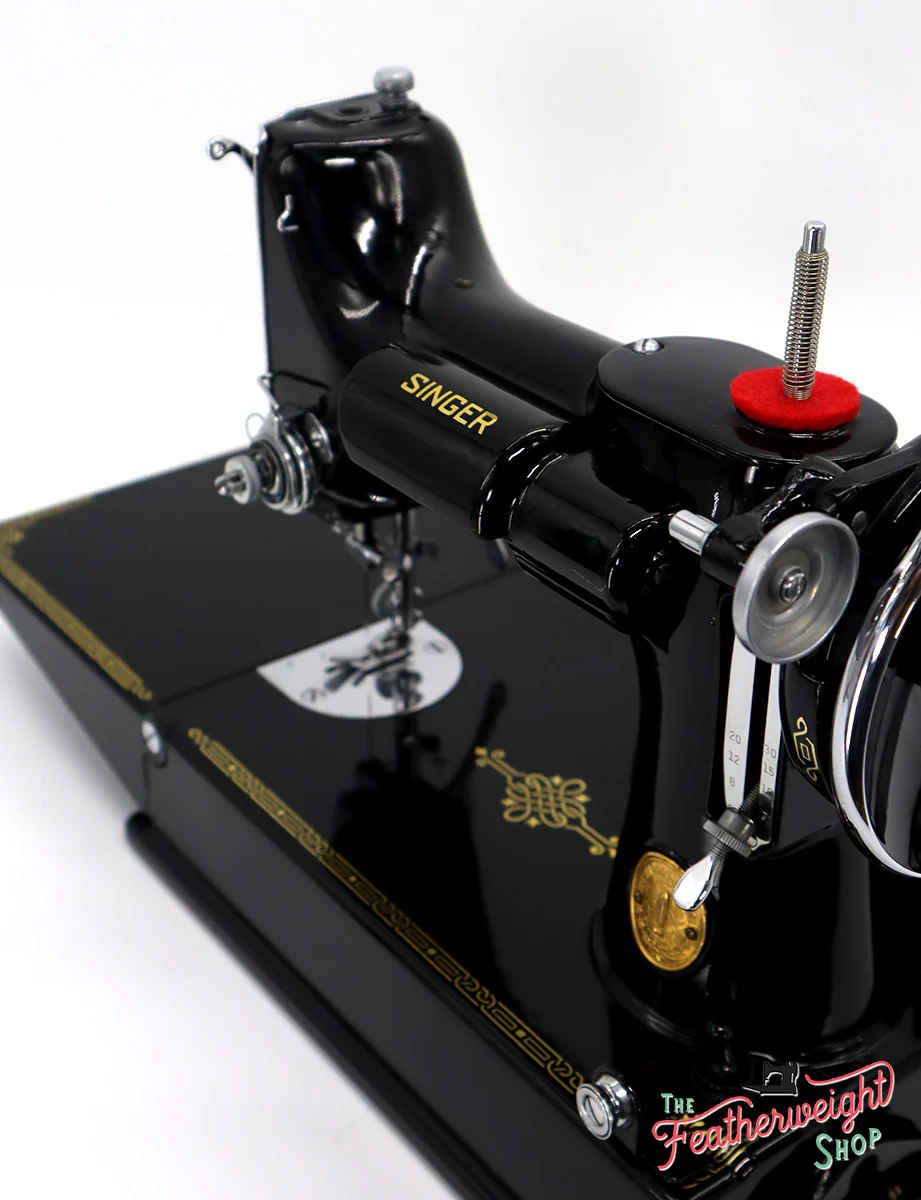 Singer Featherweight 221 Sewing Machine, AE220*** - Image 8