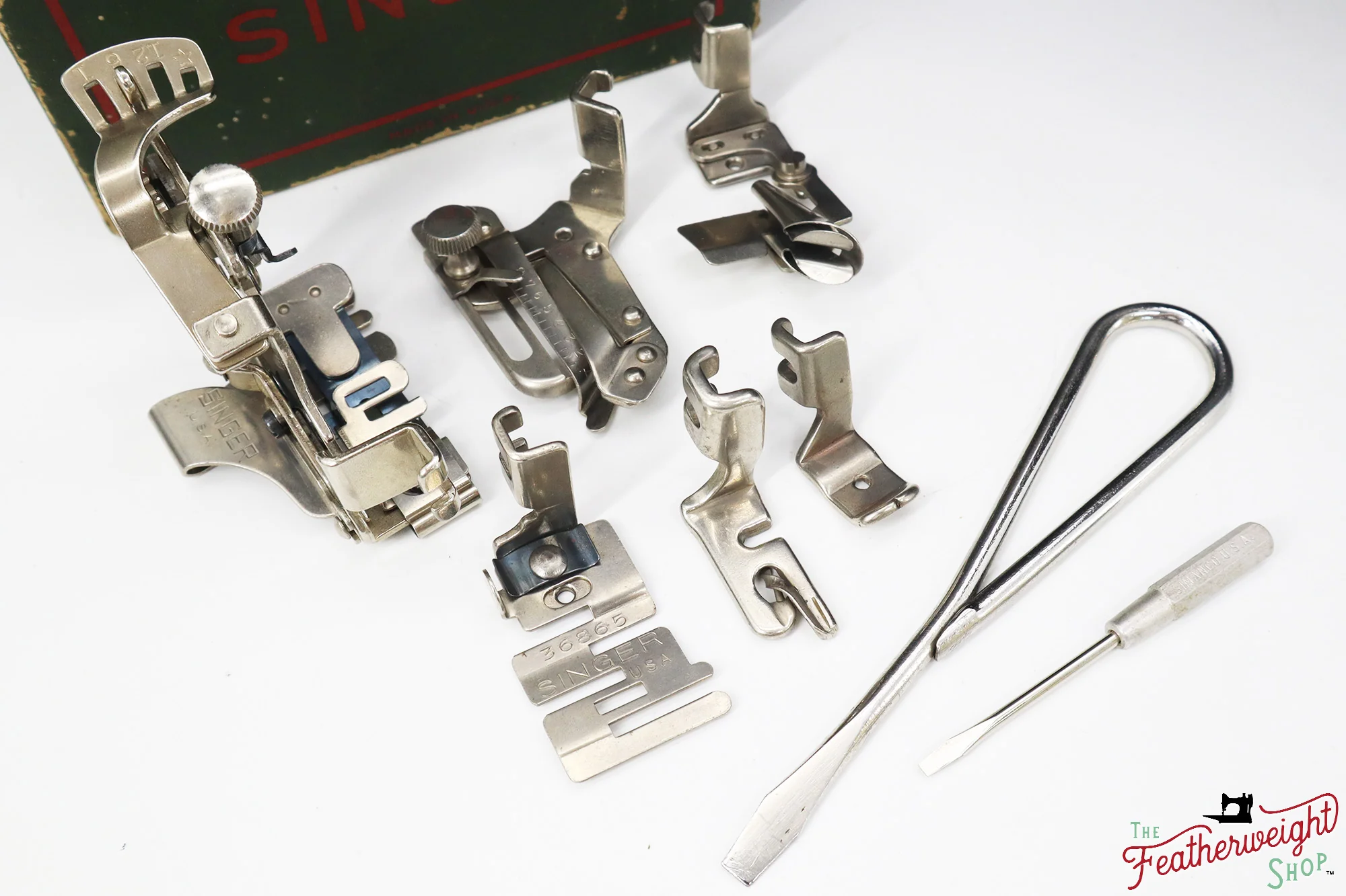 Singer Featherweight 221 Sewing Machine, AE222*** - 1936 - Image 18