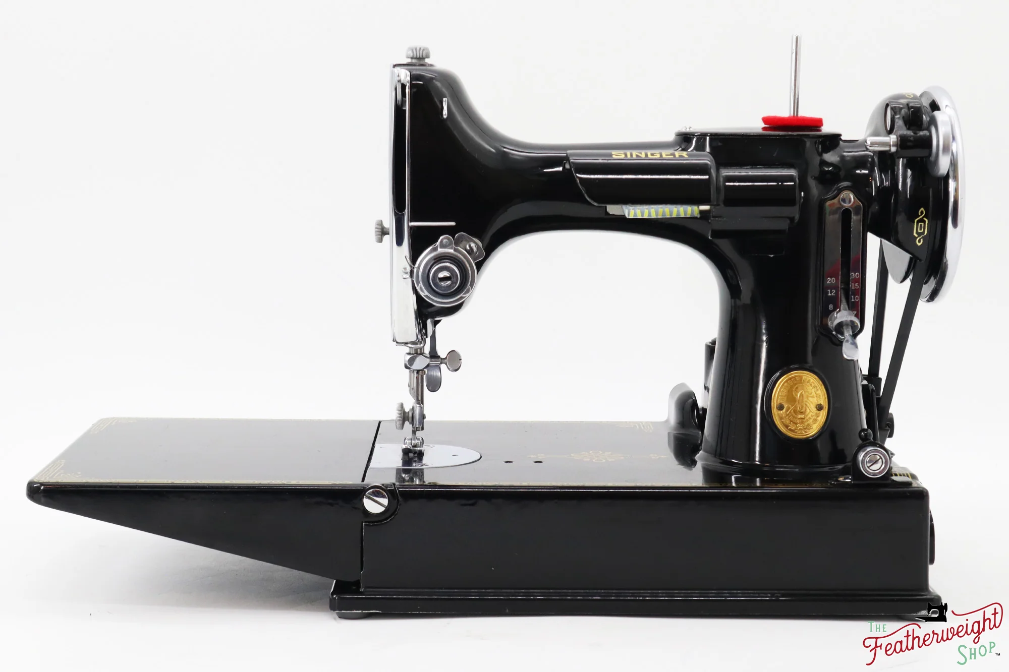 Singer Featherweight 221 Sewing Machine, AE3033** - 1936 - Image 3
