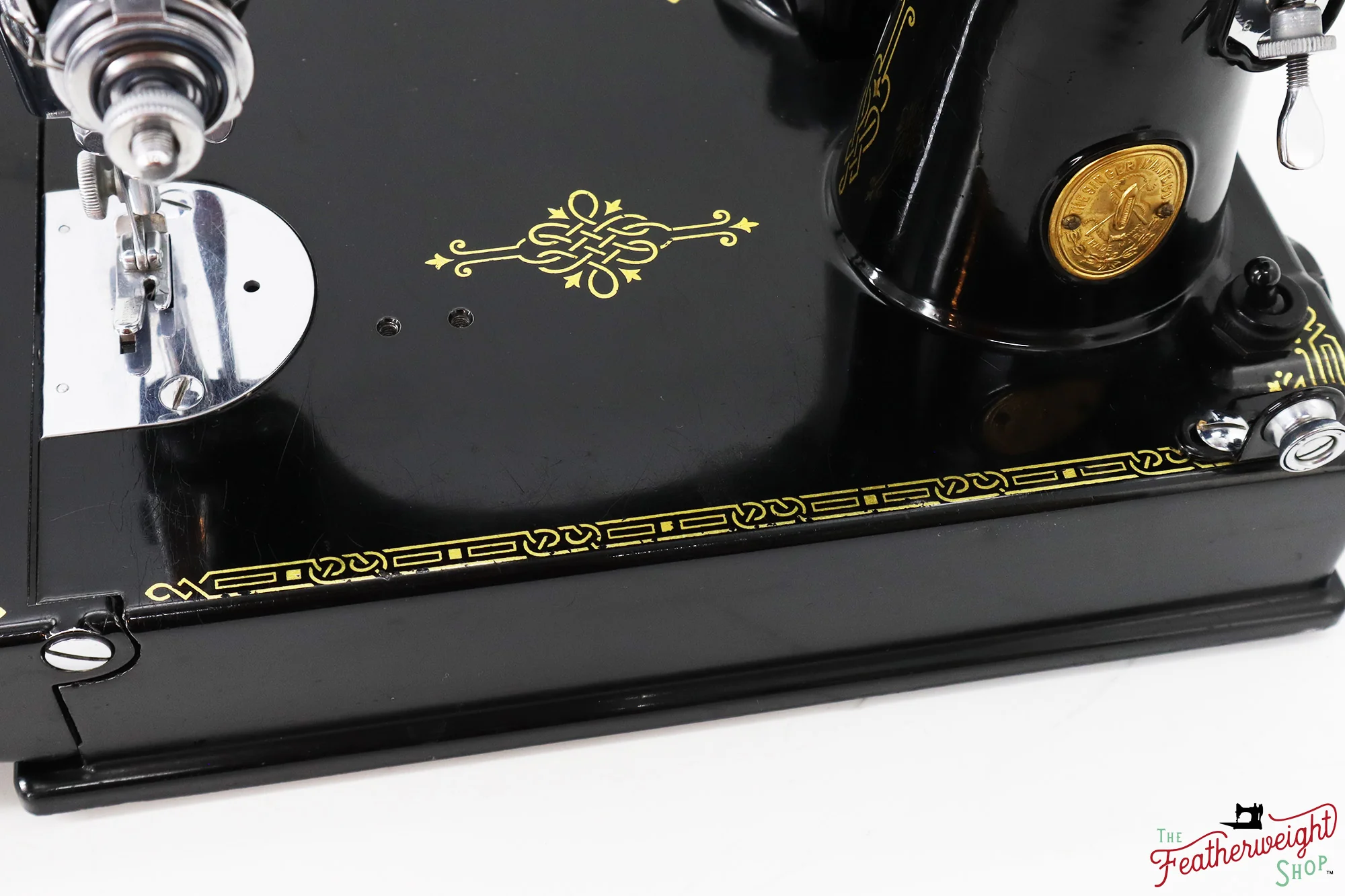 Singer Featherweight 221 Sewing Machine, AE3033** - 1936 - Image 7