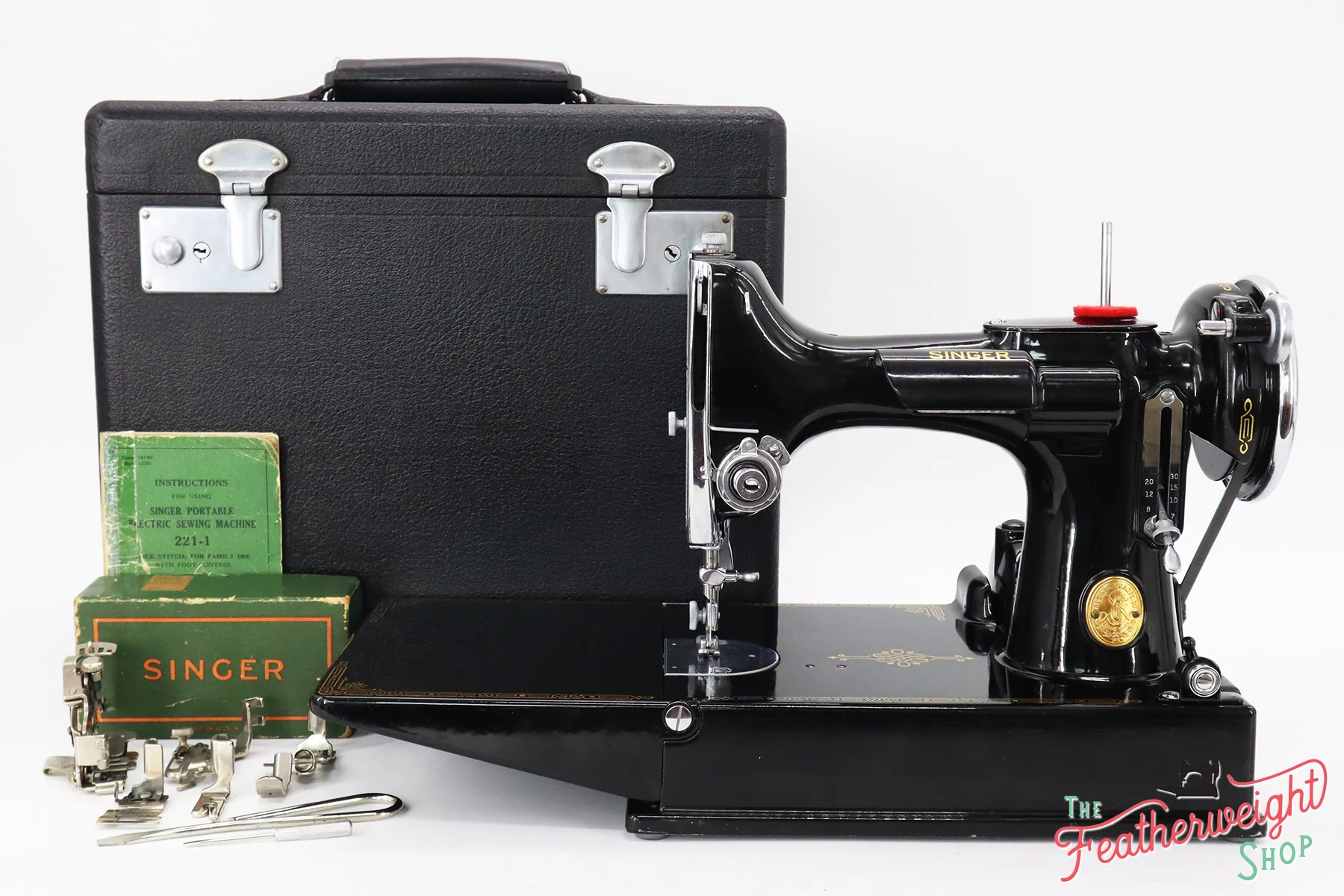 Singer Featherweight 221 Sewing Machine, AE773*** - Image 2