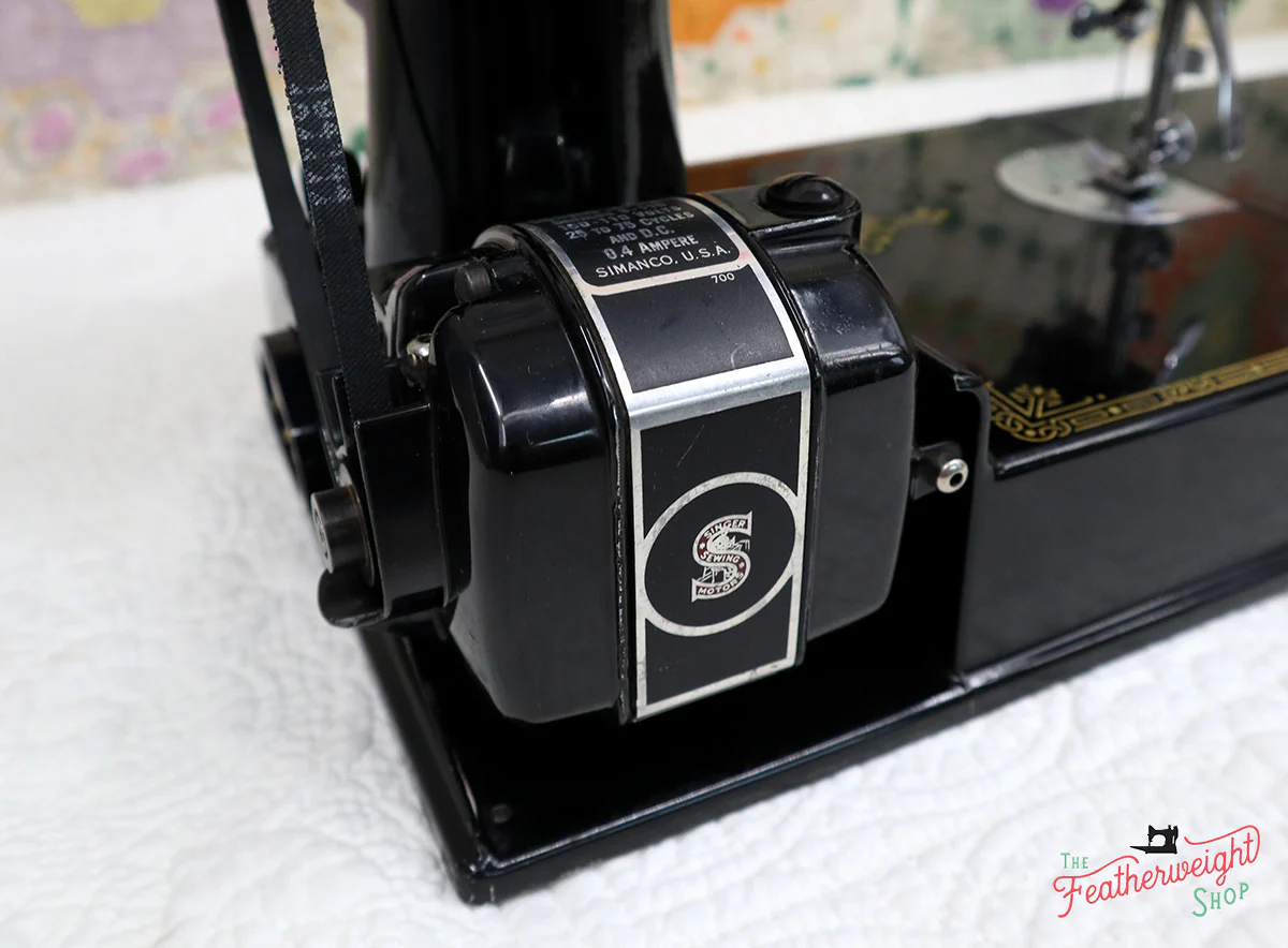 Singer Featherweight 221 Sewing Machine, AE789*** - Image 21