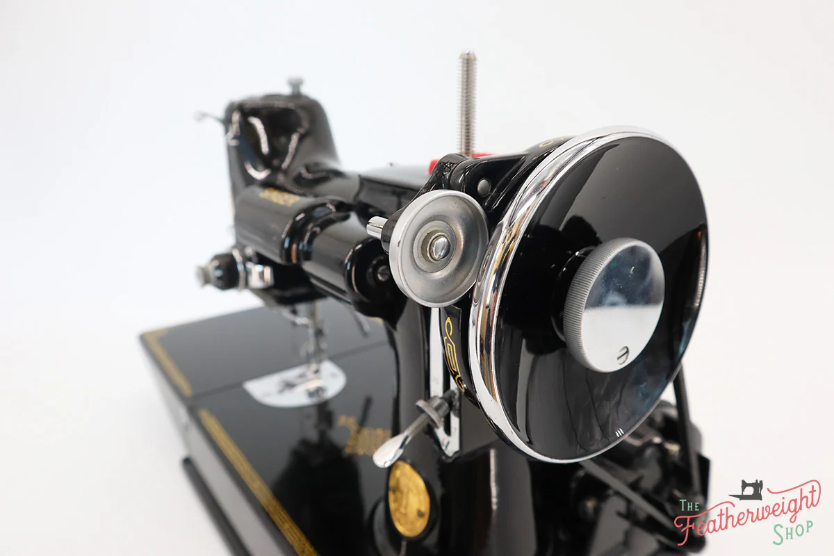 Singer Featherweight 221 Sewing Machine, AE987*** - Image 14