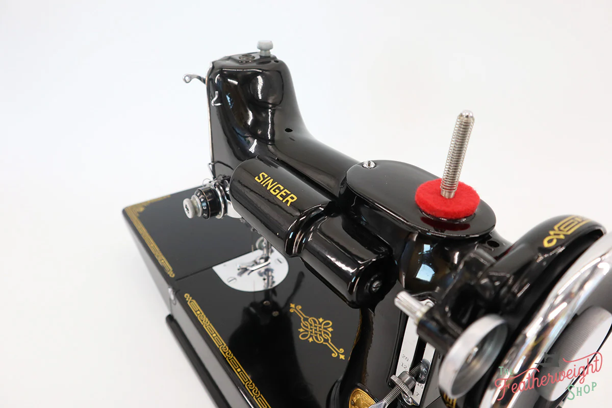 Singer Featherweight 221 Sewing Machine, AE987*** - Image 5