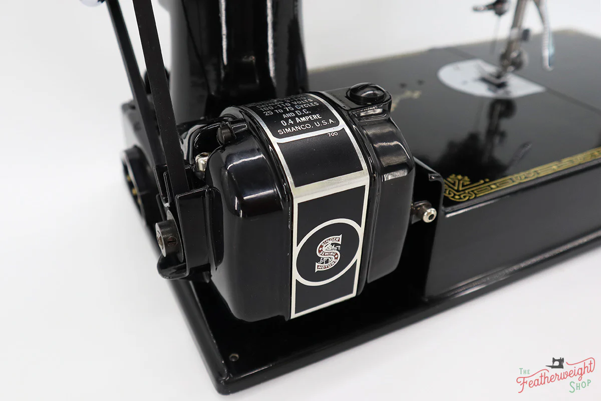 Singer Featherweight 221 Sewing Machine, AF076*** - Image 14