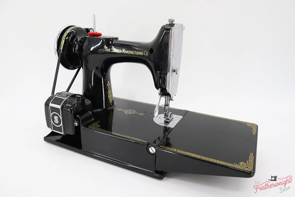 Singer Featherweight 221 Sewing Machine, AF076*** - Image 6