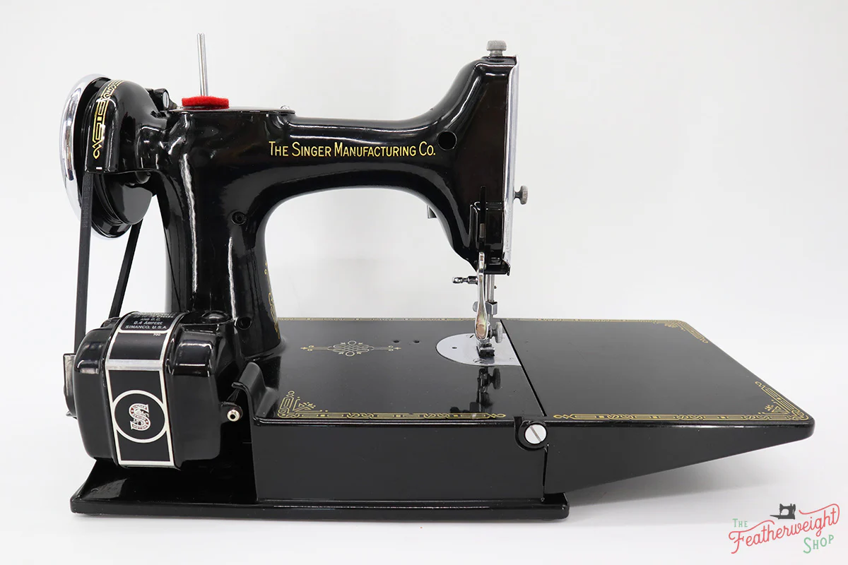Singer Featherweight 221 Sewing Machine, AF076*** - Image 7