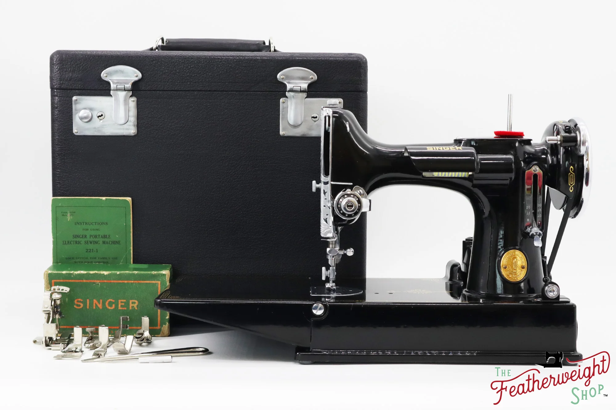 Singer Featherweight 221 Sewing Machine, AF079*** - 1938 - Image 2