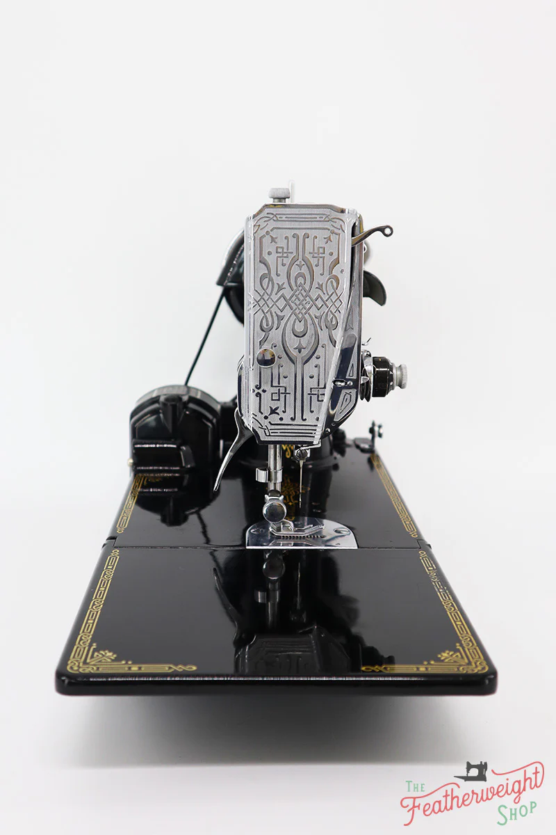 Singer Featherweight 221 Sewing Machine, AF081*** - Image 4