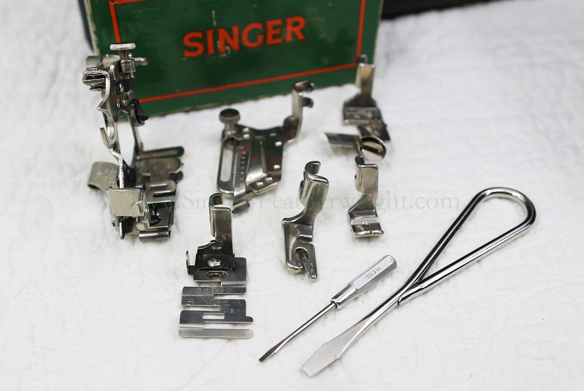 Singer Featherweight 221 Sewing Machine, AF089*** - Image 18