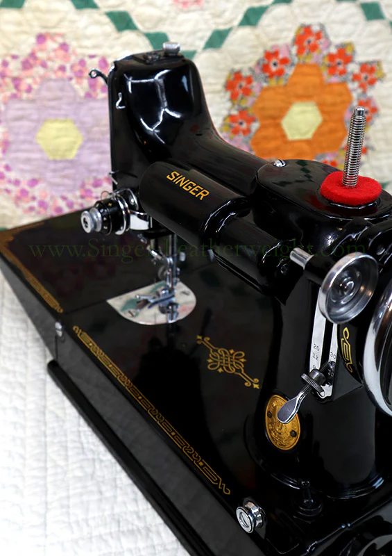Singer Featherweight 221 Sewing Machine, AF170*** - Image 16