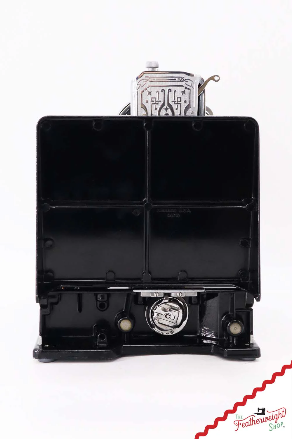 Singer Featherweight 221 Sewing Machine, AF244** - 1939 - Image 4