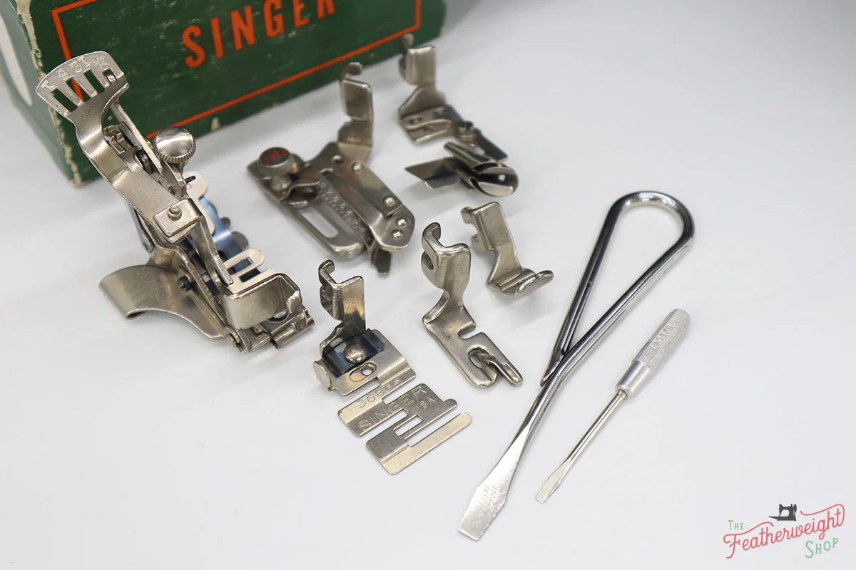 Singer Featherweight 221 Sewing Machine, AF250*** - Image 20