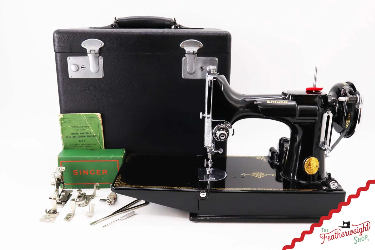 Singer Featherweight 221 Sewing Machine, AF378*** - 1939 - Image 2