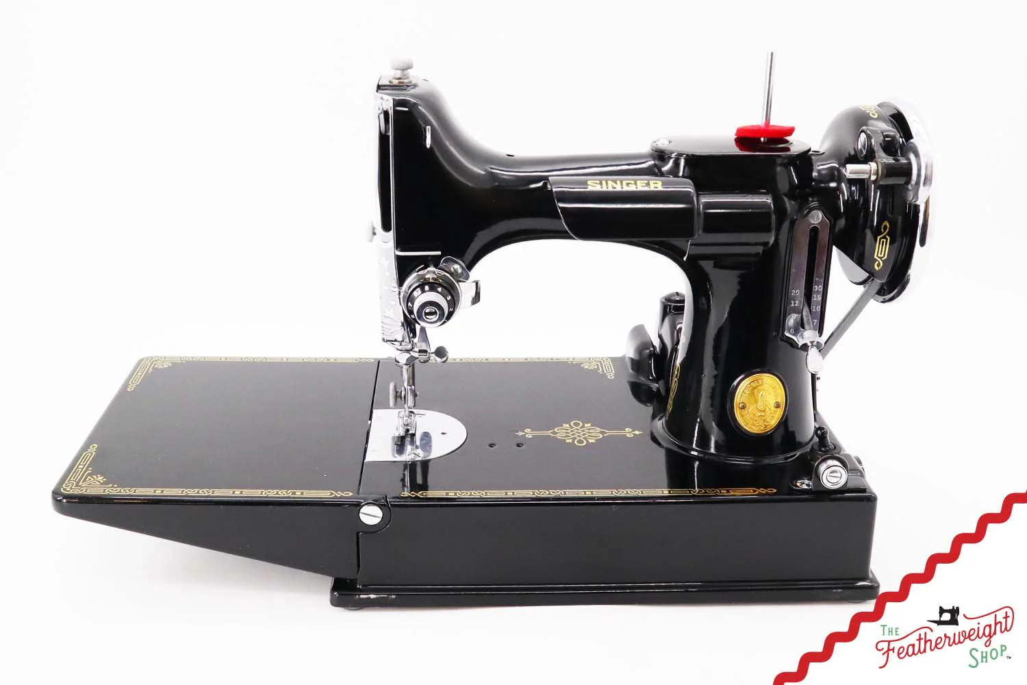 Singer Featherweight 221 Sewing Machine, AF378*** - 1939 - Image 3