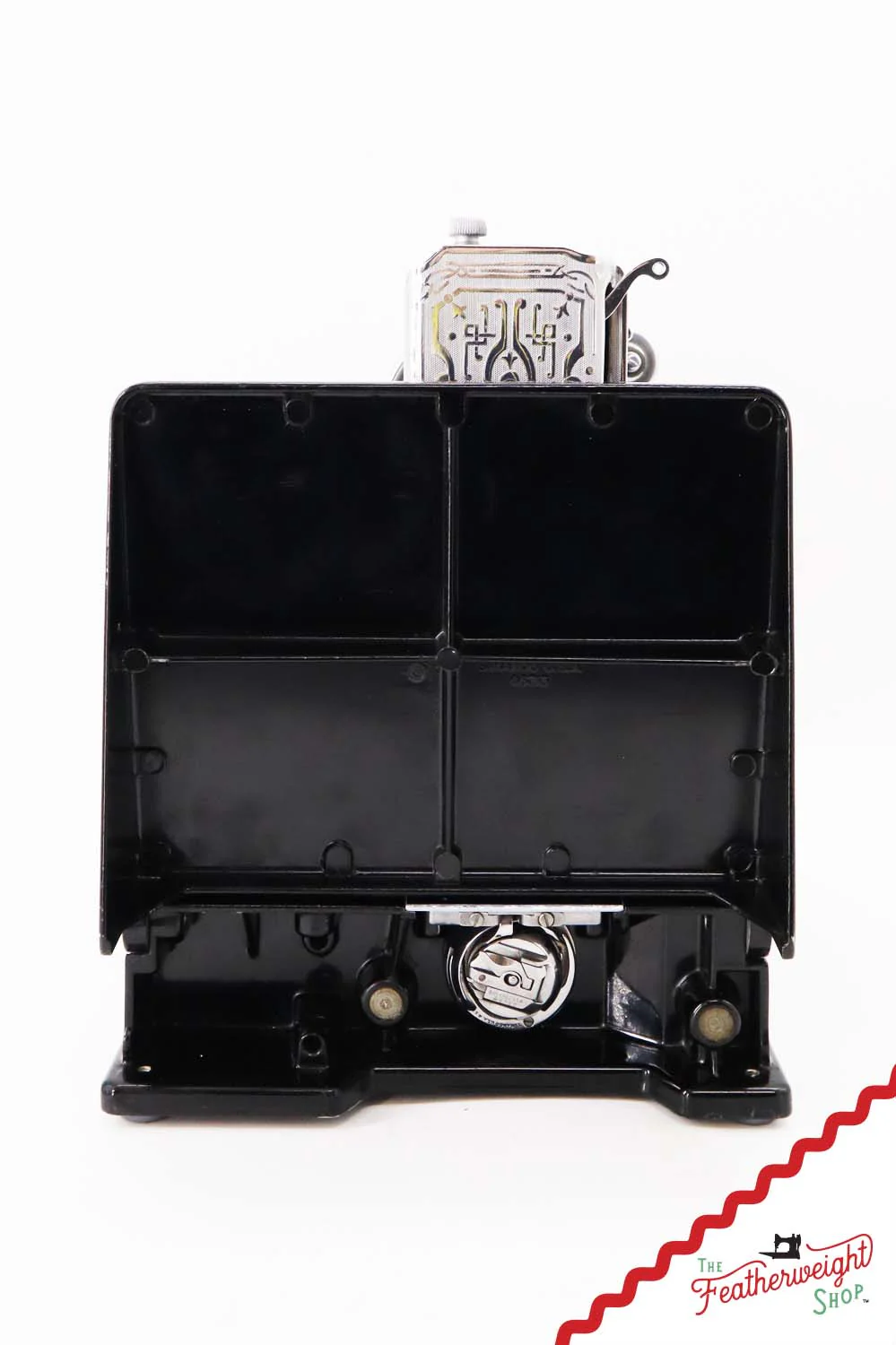 Singer Featherweight 221 Sewing Machine, AF378*** - 1939 - Image 4
