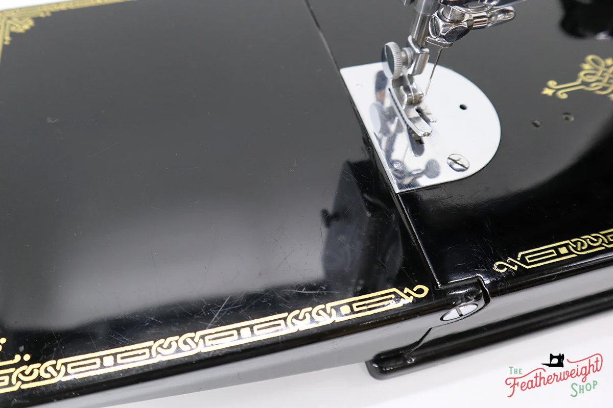 Singer Featherweight 221 Sewing Machine, AF390*** - Corduroy Insert - RARE - Image 13
