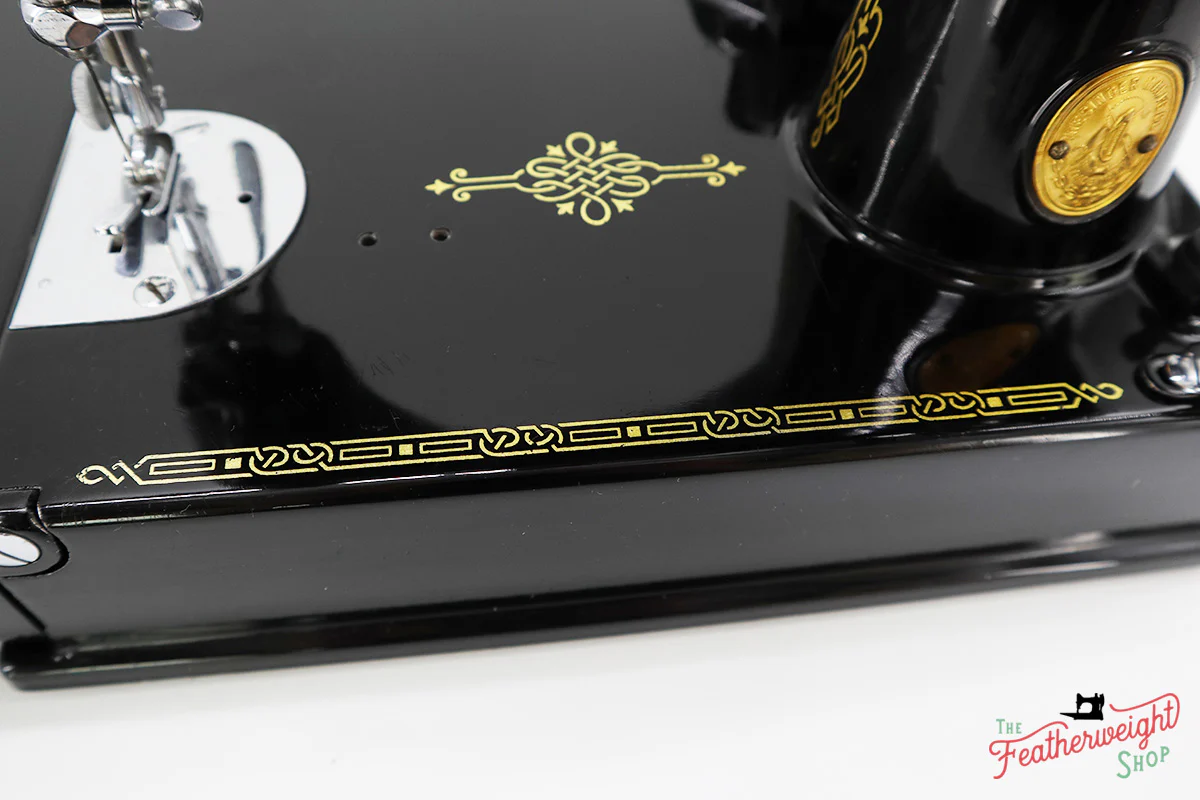 Singer Featherweight 221 Sewing Machine, AF390*** - Corduroy Insert - RARE - Image 14