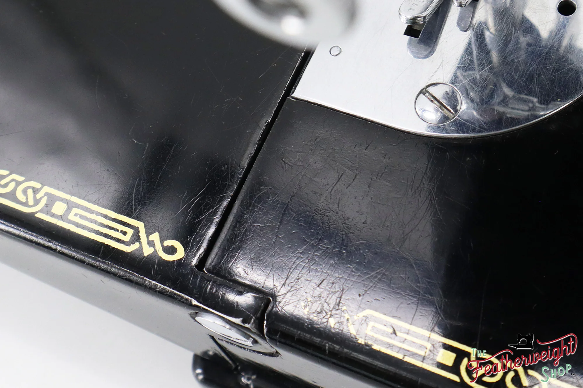 Singer Featherweight 221 Sewing Machine, AF39038* - 1939 - Image 9
