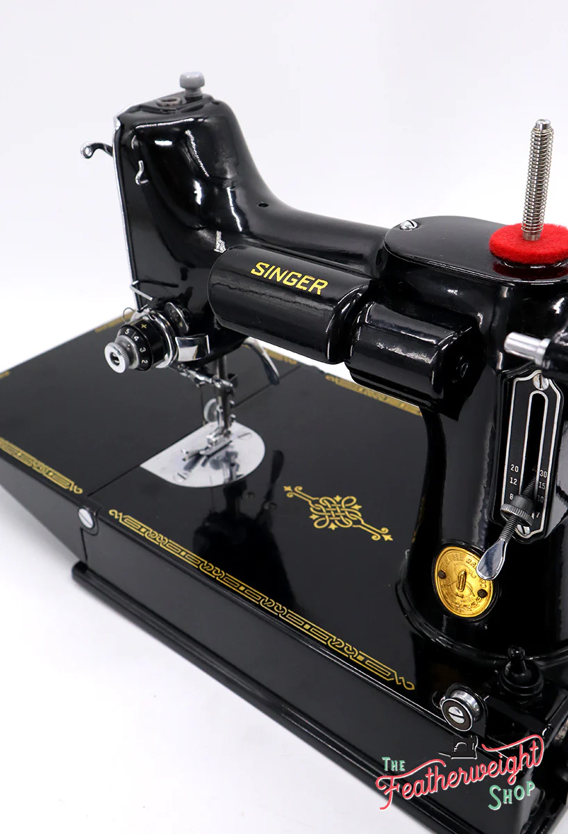 Singer Featherweight 221 Sewing Machine, AF496*** - Image 17