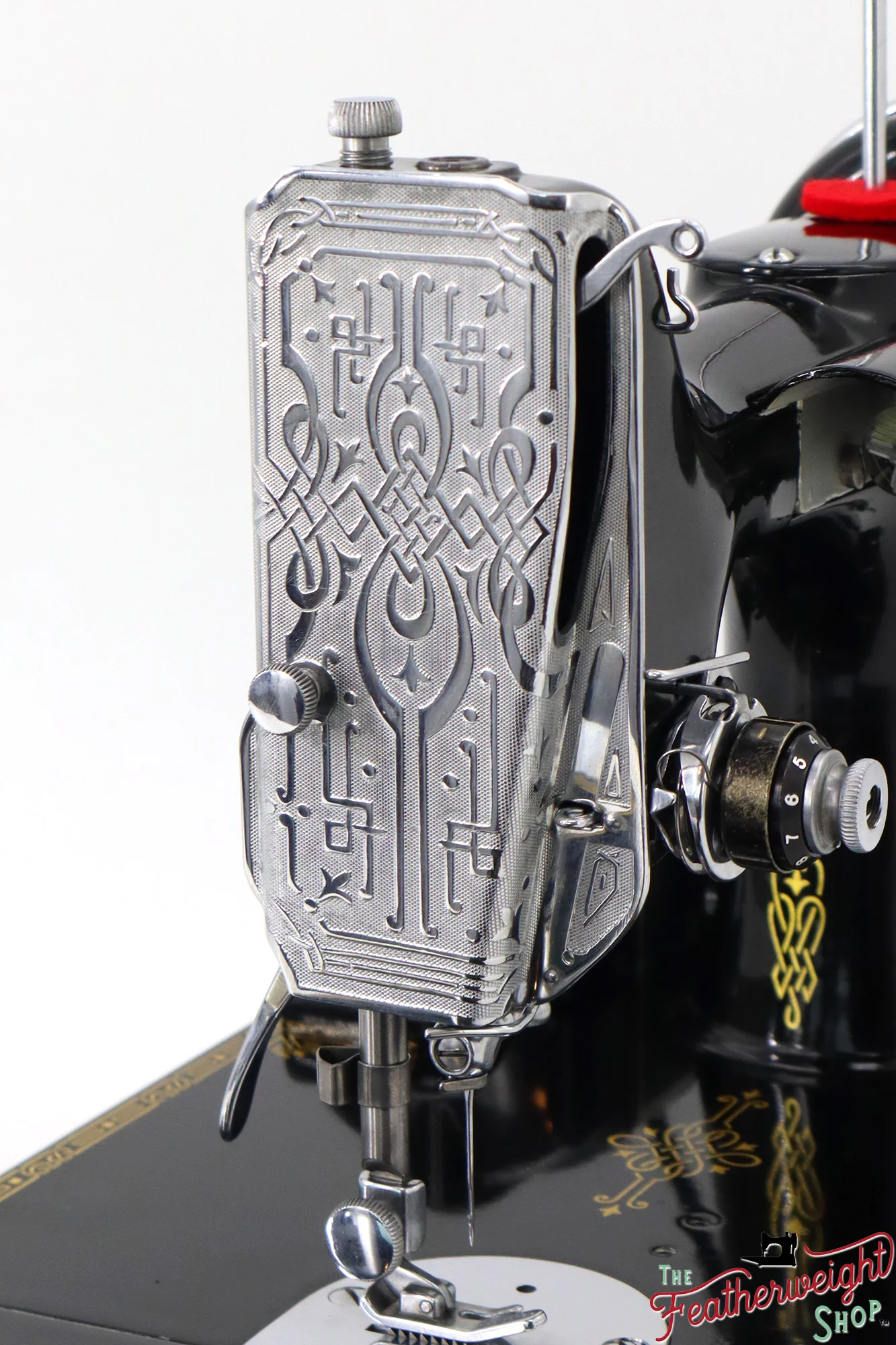 Singer Featherweight 221 Sewing Machine, AF575*** - 1940 - Image 11