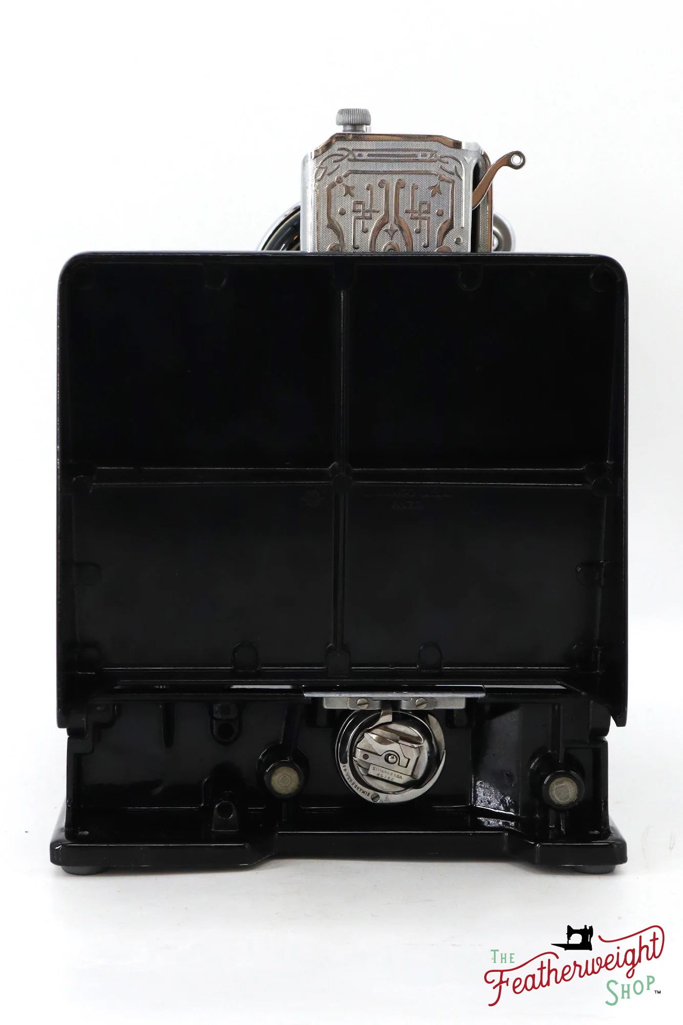 Singer Featherweight 221 Sewing Machine, AF865*** - 1941 - Image 4