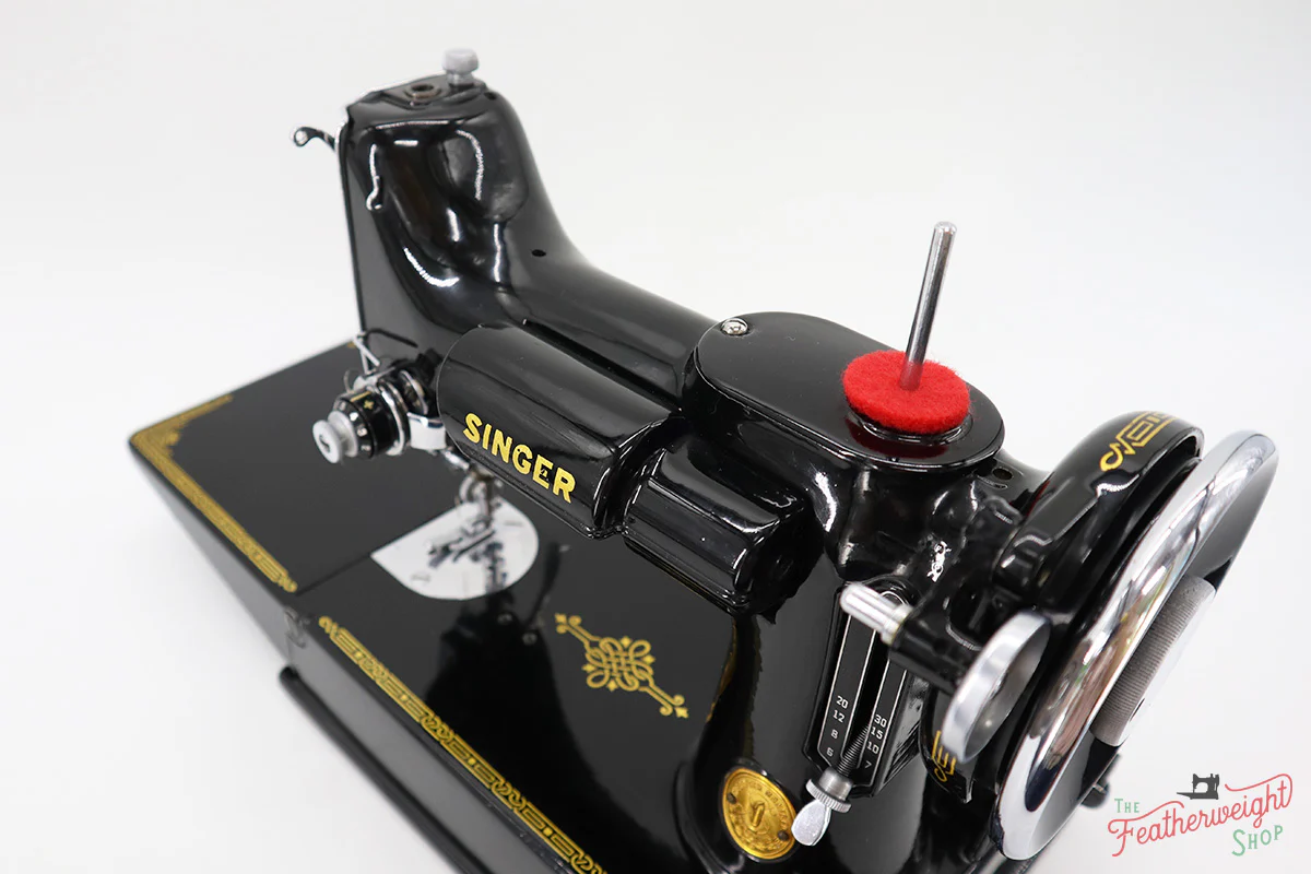 Singer Featherweight 221 Sewing Machine, AF876*** - Image 16