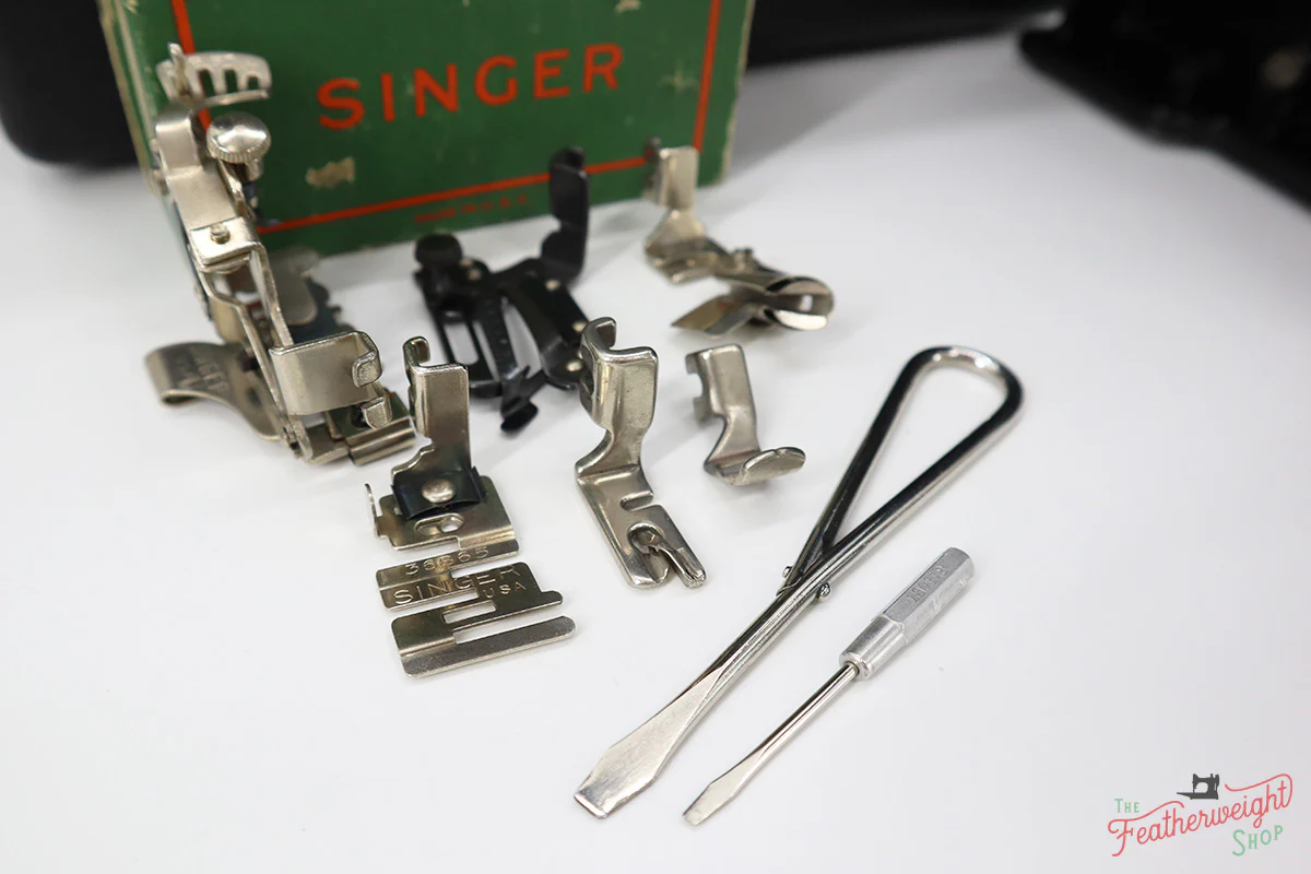 Singer Featherweight 221 Sewing Machine, AF876*** - Image 18