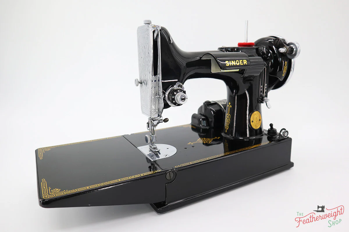 Singer Featherweight 221 Sewing Machine, AF876*** - Image 3
