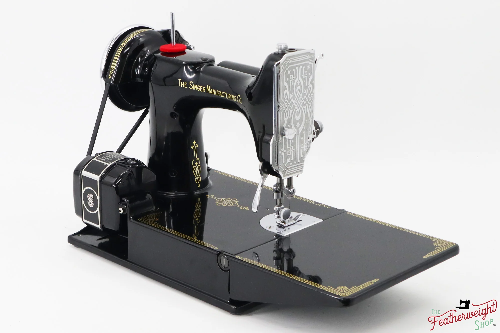 Singer Featherweight 221 Sewing Machine, AF8765** - 1941 - Image 5