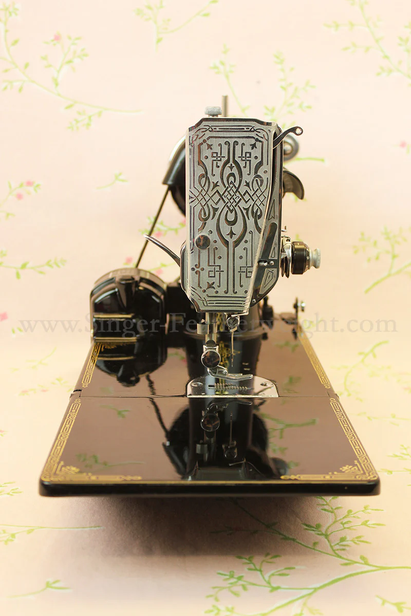 Singer Featherweight 221 Sewing Machine, AF882*** - Image 4