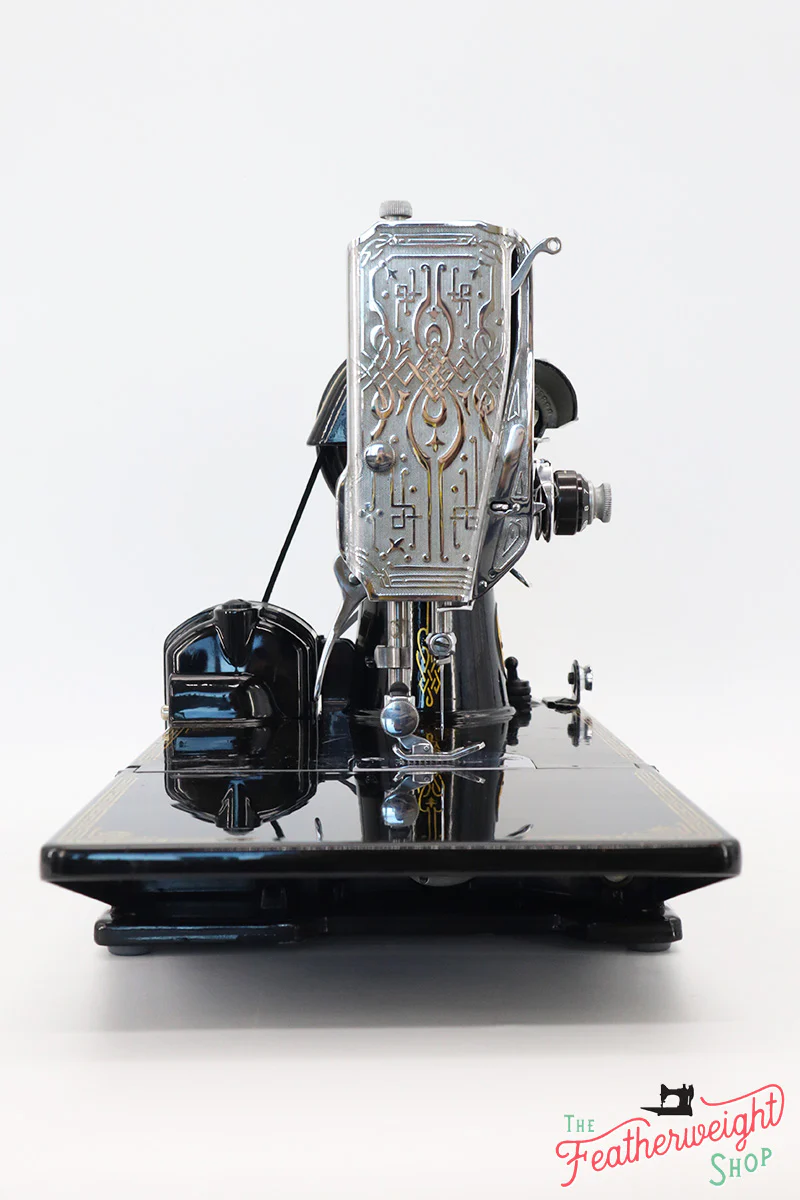 Singer Featherweight 221 Sewing Machine, AF934*** - Image 6