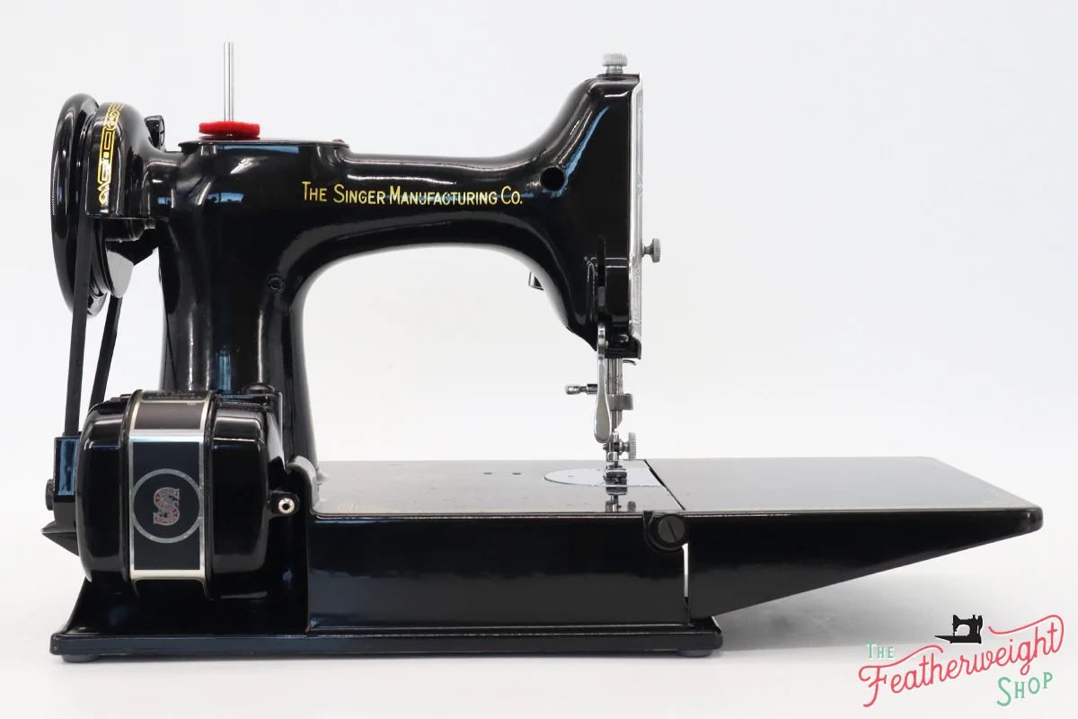 Singer Featherweight 221 Sewing Machine, AF934*** - Image 7