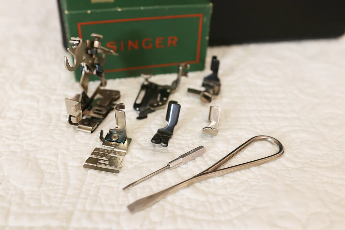Singer Featherweight 221 Sewing Machine, AG007*** - Image 19