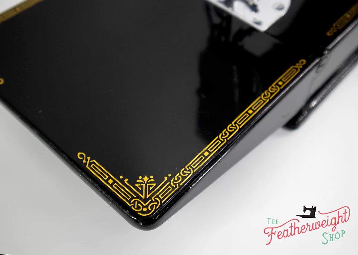 Singer Featherweight 221 Sewing Machine, AG009*** - Image 10