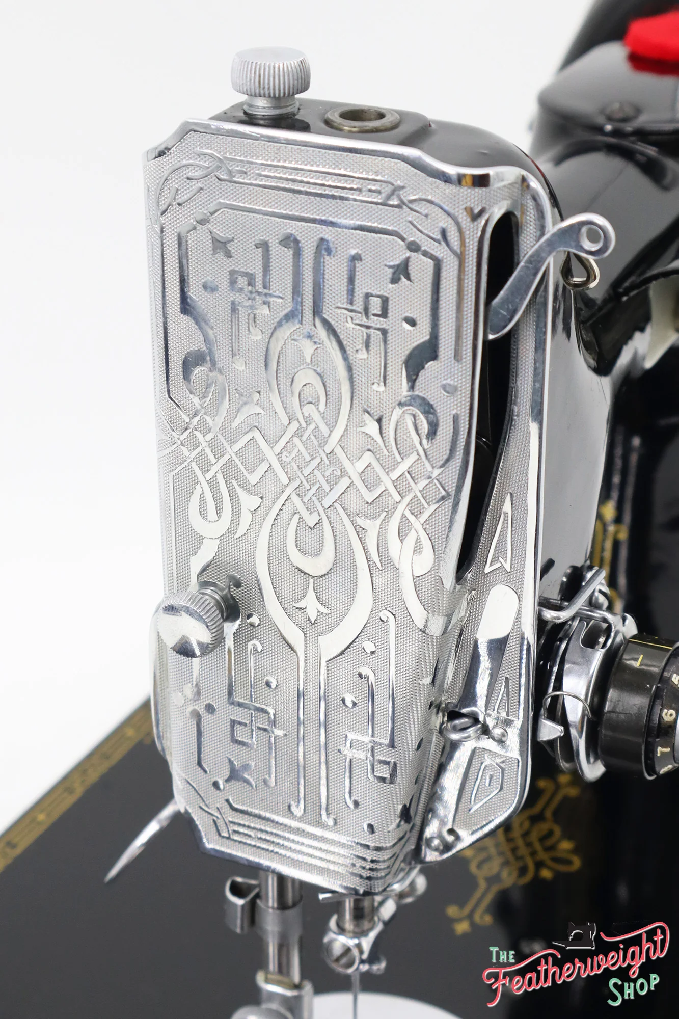 Singer Featherweight 221 Sewing Machine, AG618*** - 1946 - Image 18