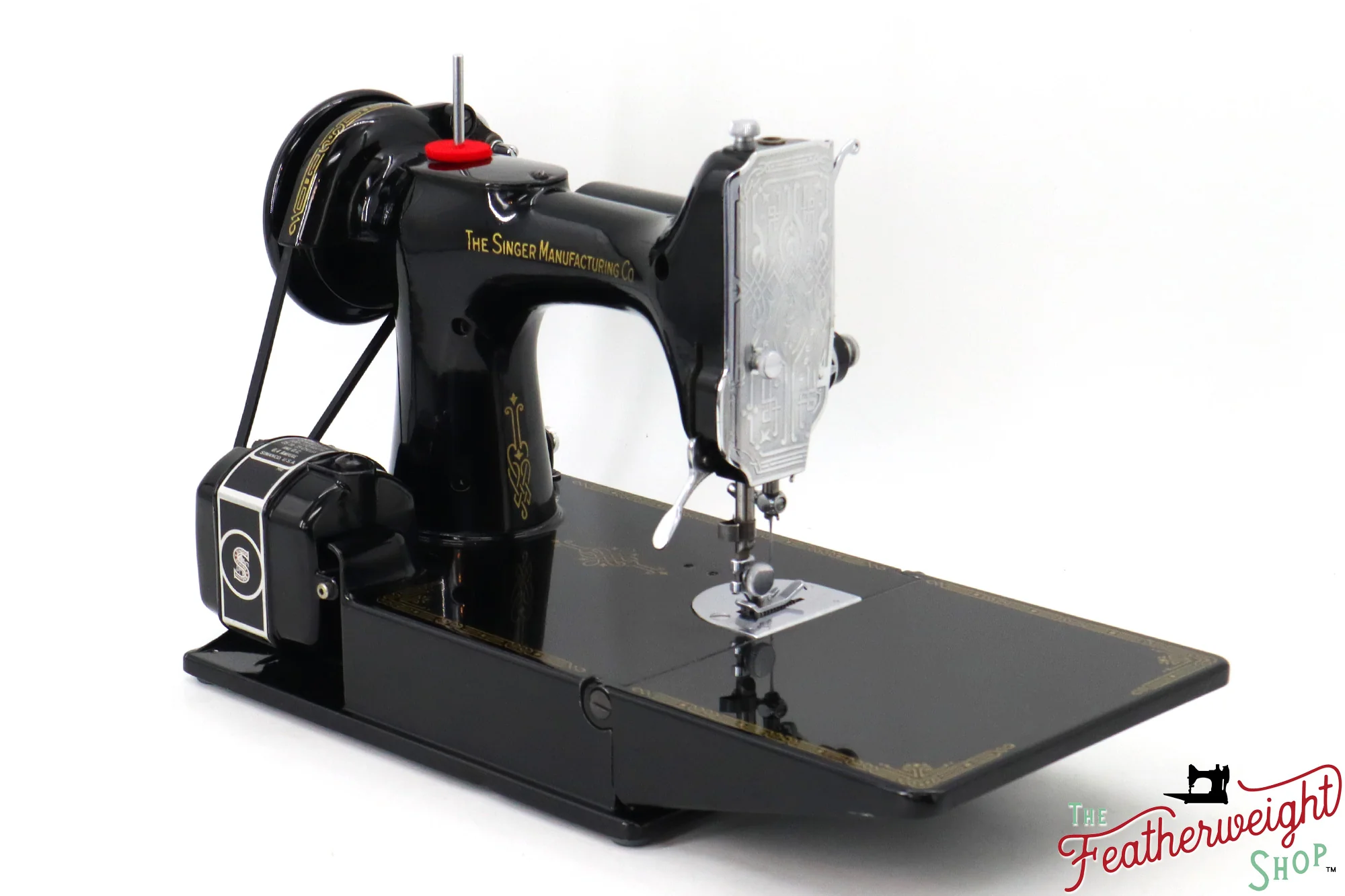 Singer Featherweight 221 Sewing Machine, AG978*** - 1947 - Image 5