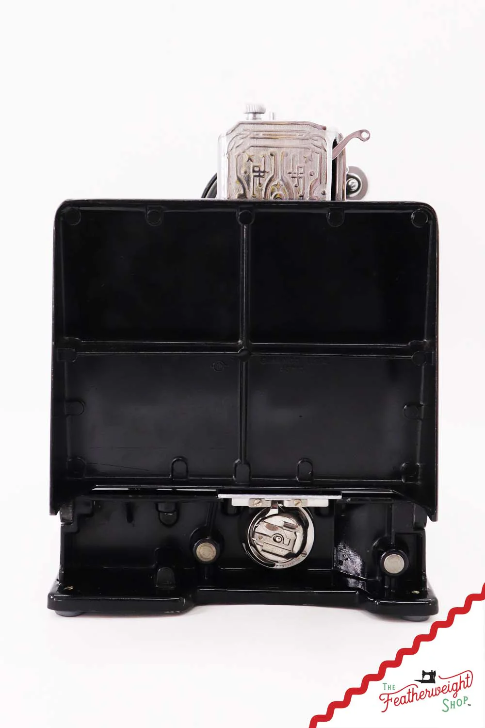 Singer Featherweight 221 Sewing Machine, AG985*** - 1947 - Image 3