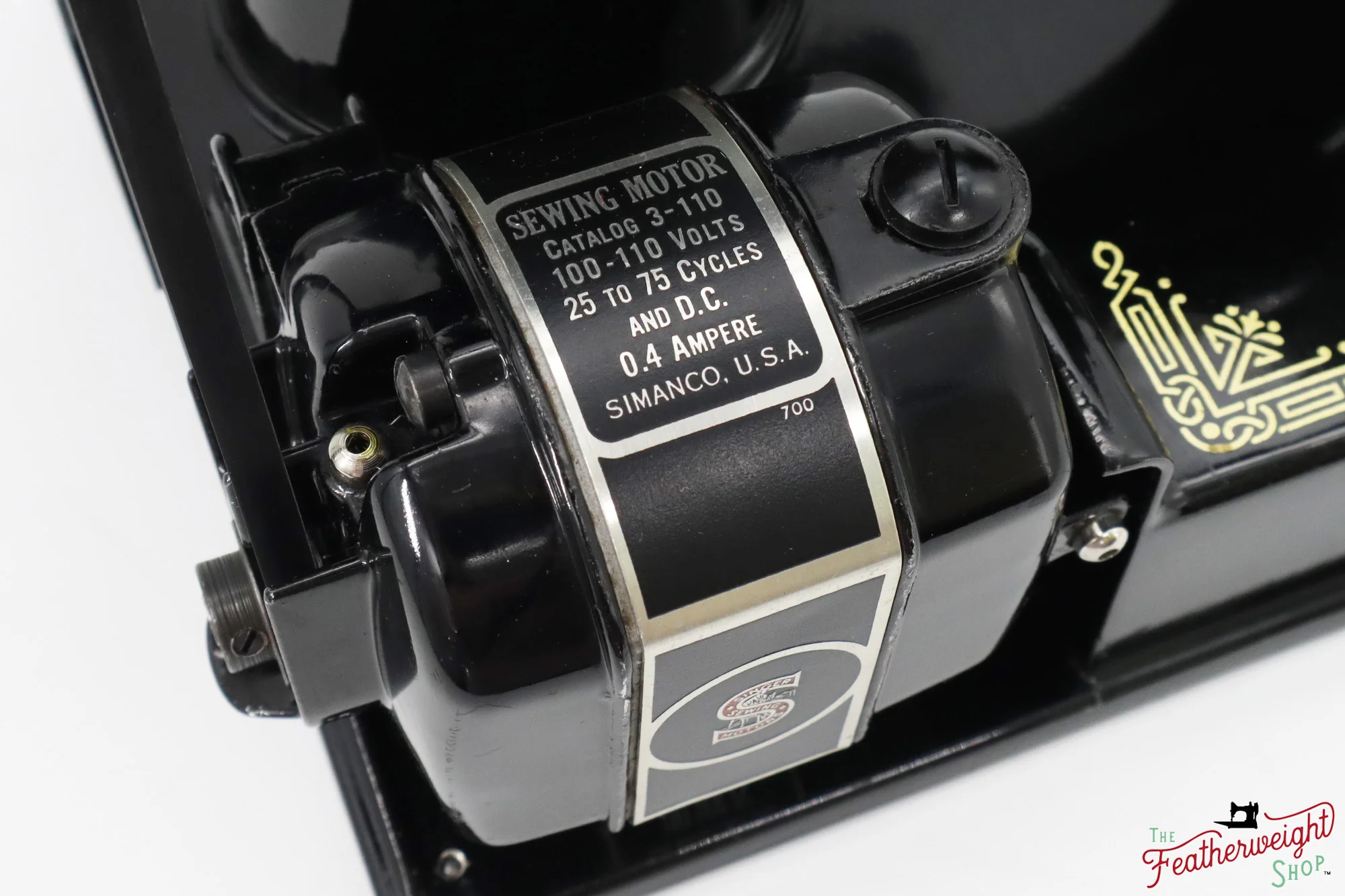 Singer Featherweight 221 Sewing Machine, AH220*** - 1947 - Image 15