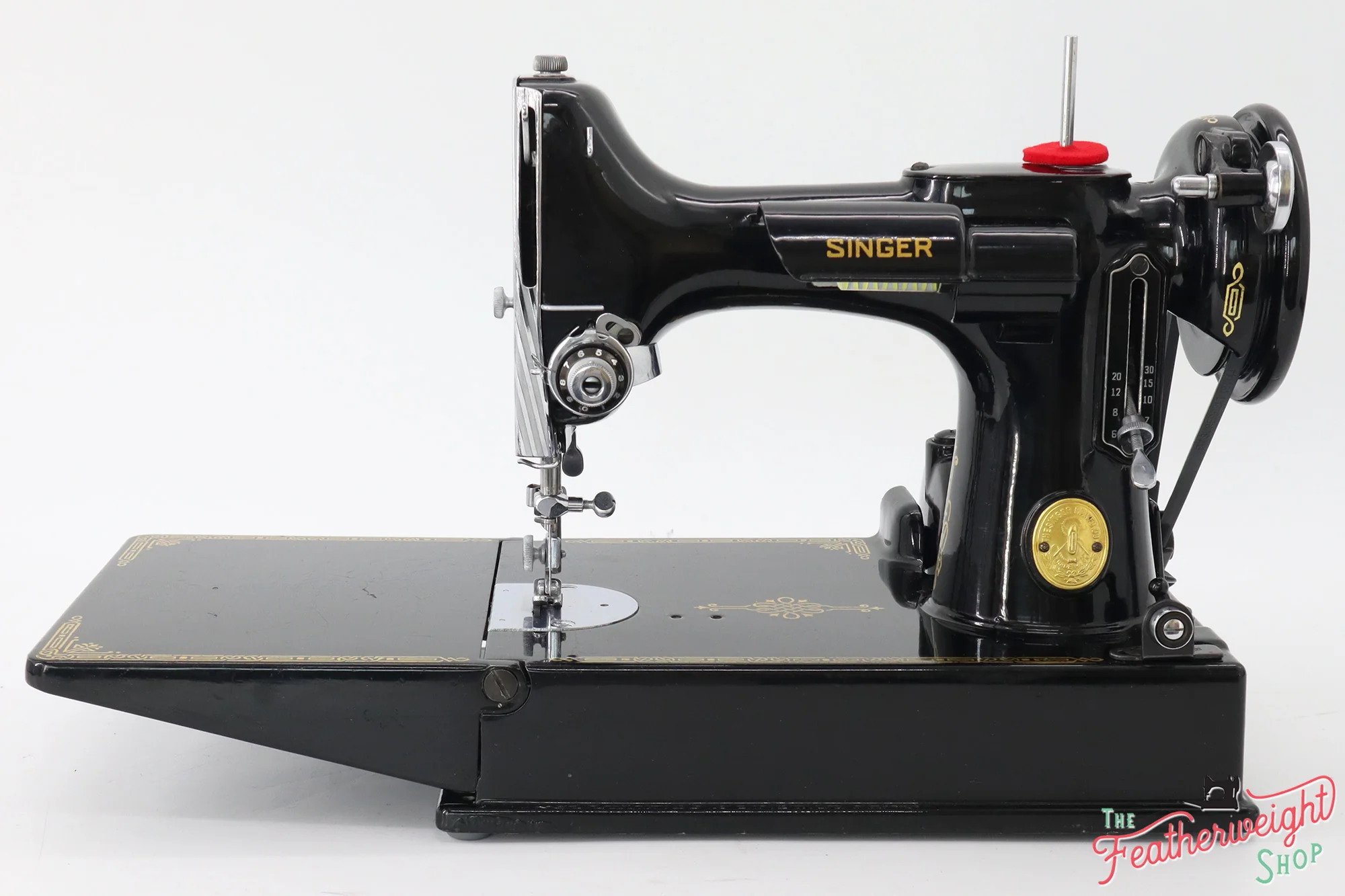 Singer Featherweight 221 Sewing Machine, AH322*** - Image 3