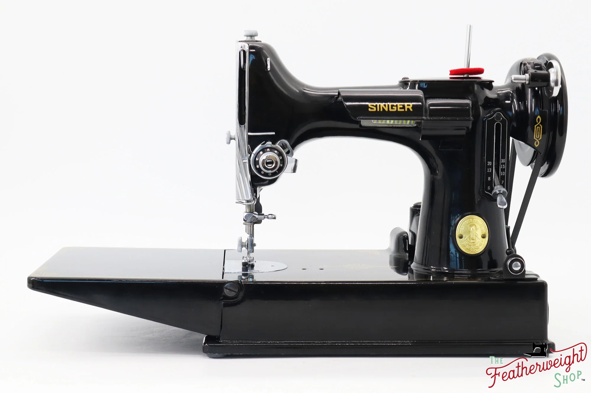 Singer Featherweight 221 Sewing Machine, AH413*** - 1948 - Image 2