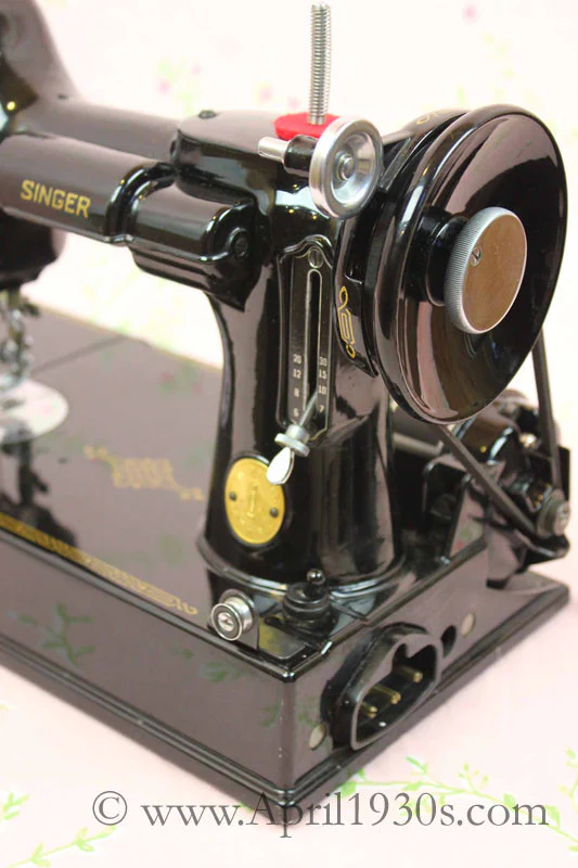 Singer Featherweight 221 Sewing Machine, AH417*** - Image 22