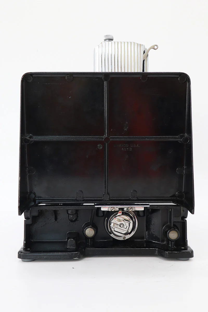 Singer Featherweight 221 Sewing Machine, AH560*** - Image 5